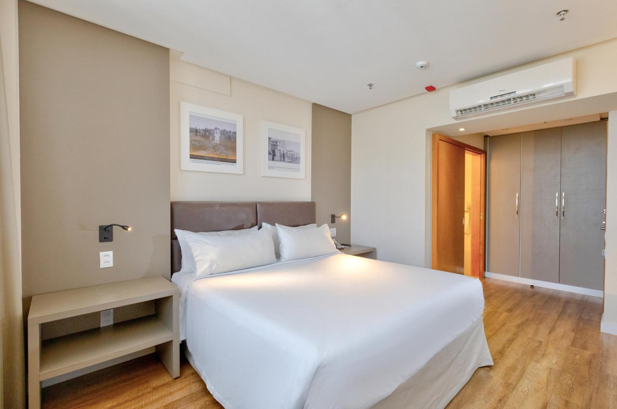 Standard King Room - Accessible,1698275351:JPEG